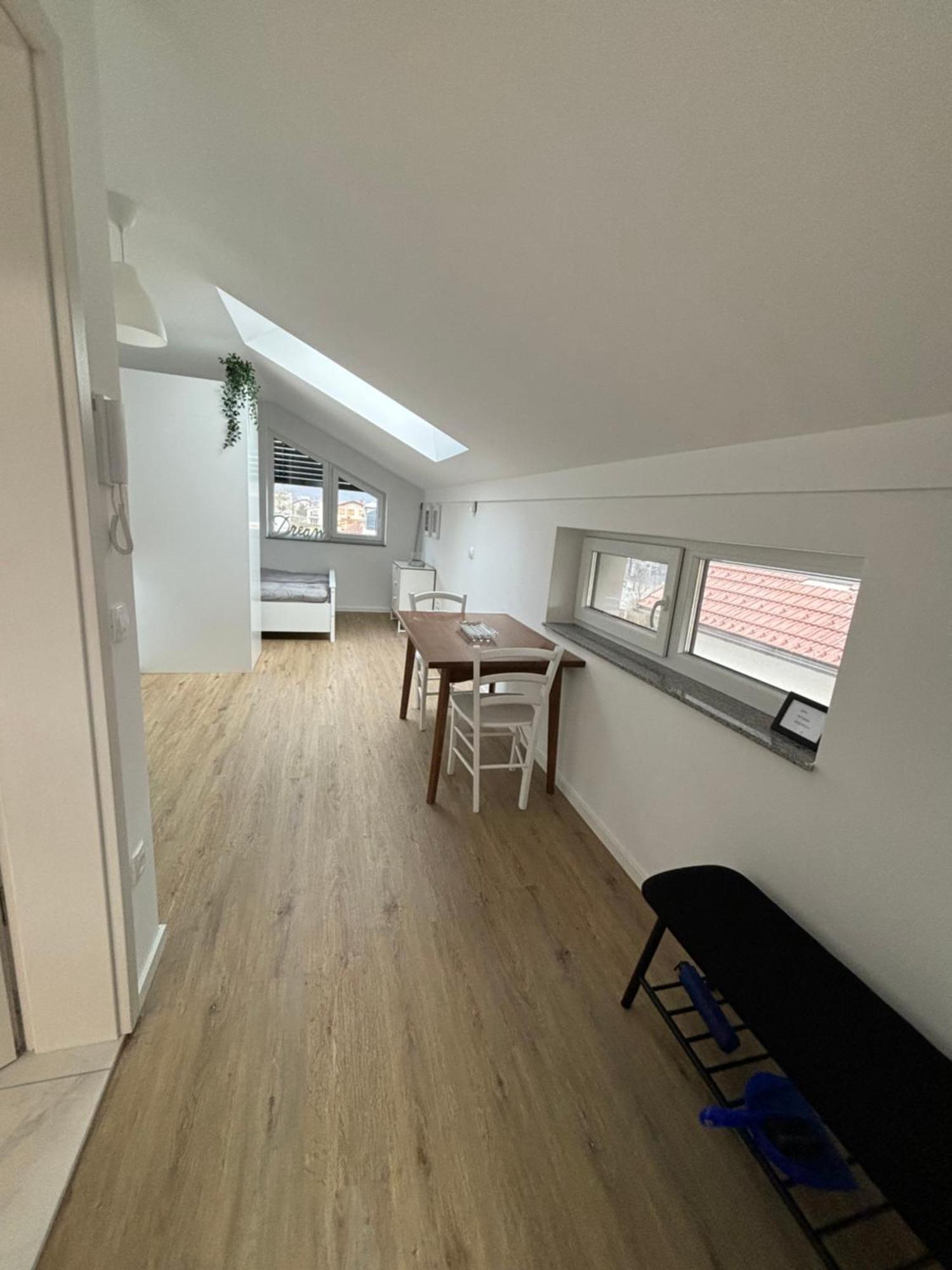 Apartmaji Cepon リュブリャナ エクステリア 写真
