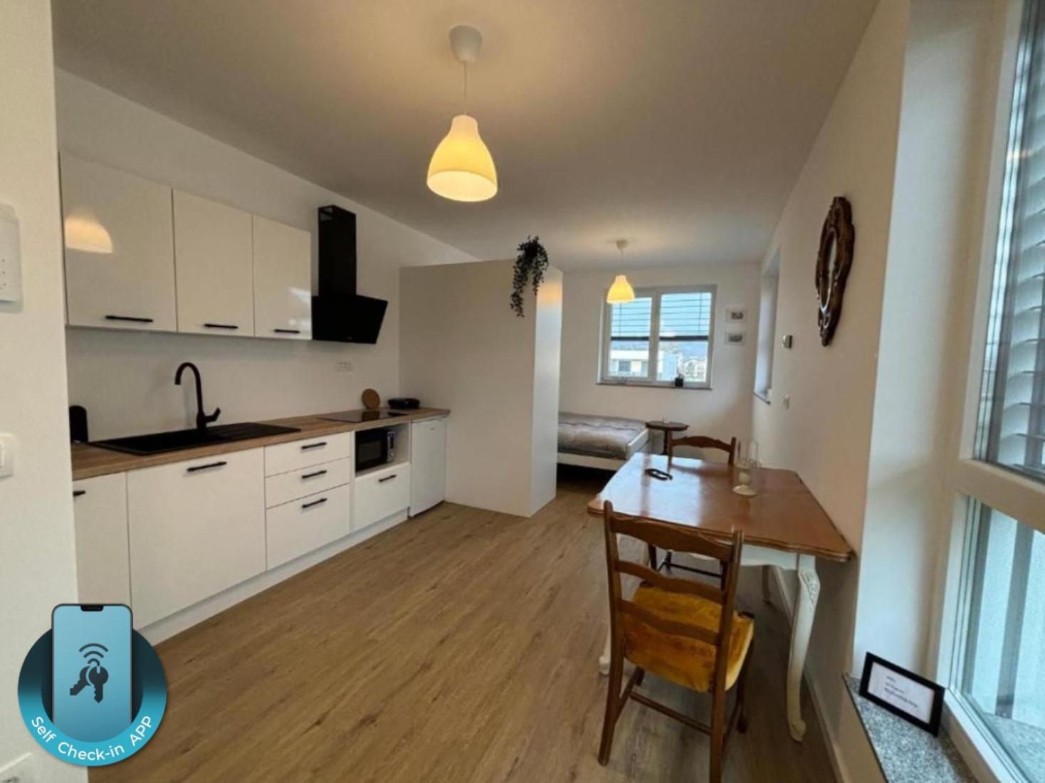Apartmaji Cepon リュブリャナ エクステリア 写真